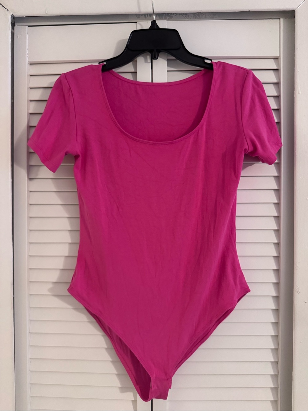 Women’s Scoop Neck Short Sleeve Bodysuit - Fuchsia Pink